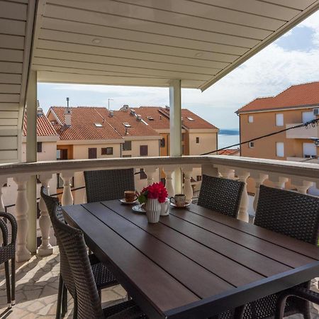 Apartments Mirela Crikvenica Extérieur photo
