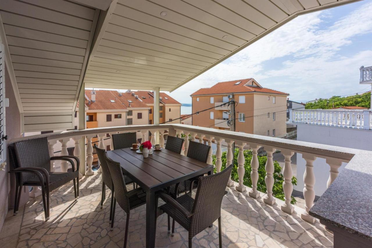 Apartments Mirela Crikvenica Extérieur photo