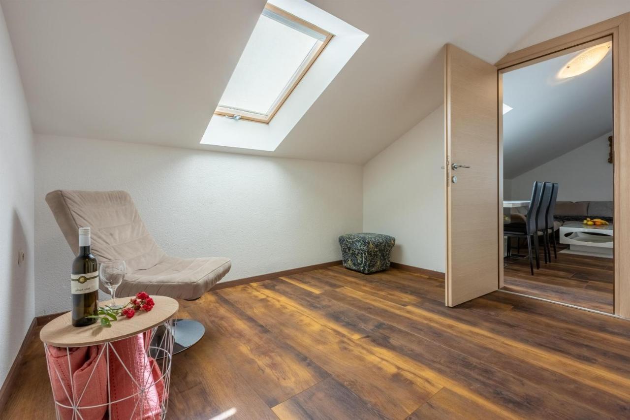Apartments Mirela Crikvenica Extérieur photo