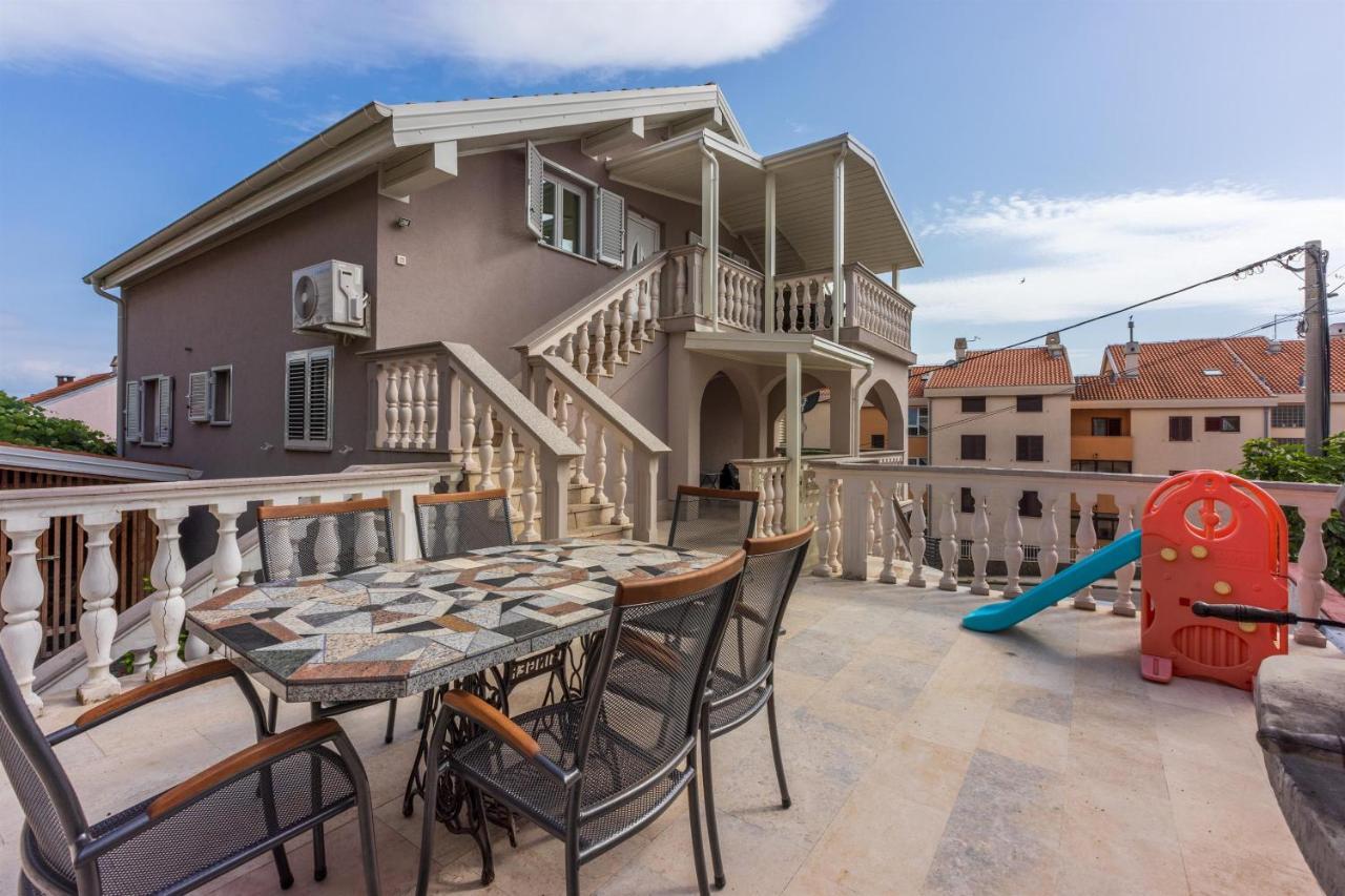 Apartments Mirela Crikvenica Extérieur photo