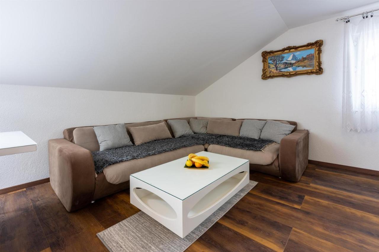 Apartments Mirela Crikvenica Extérieur photo
