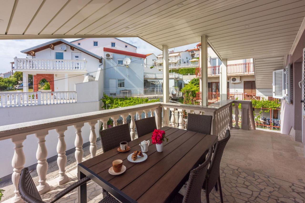 Apartments Mirela Crikvenica Extérieur photo